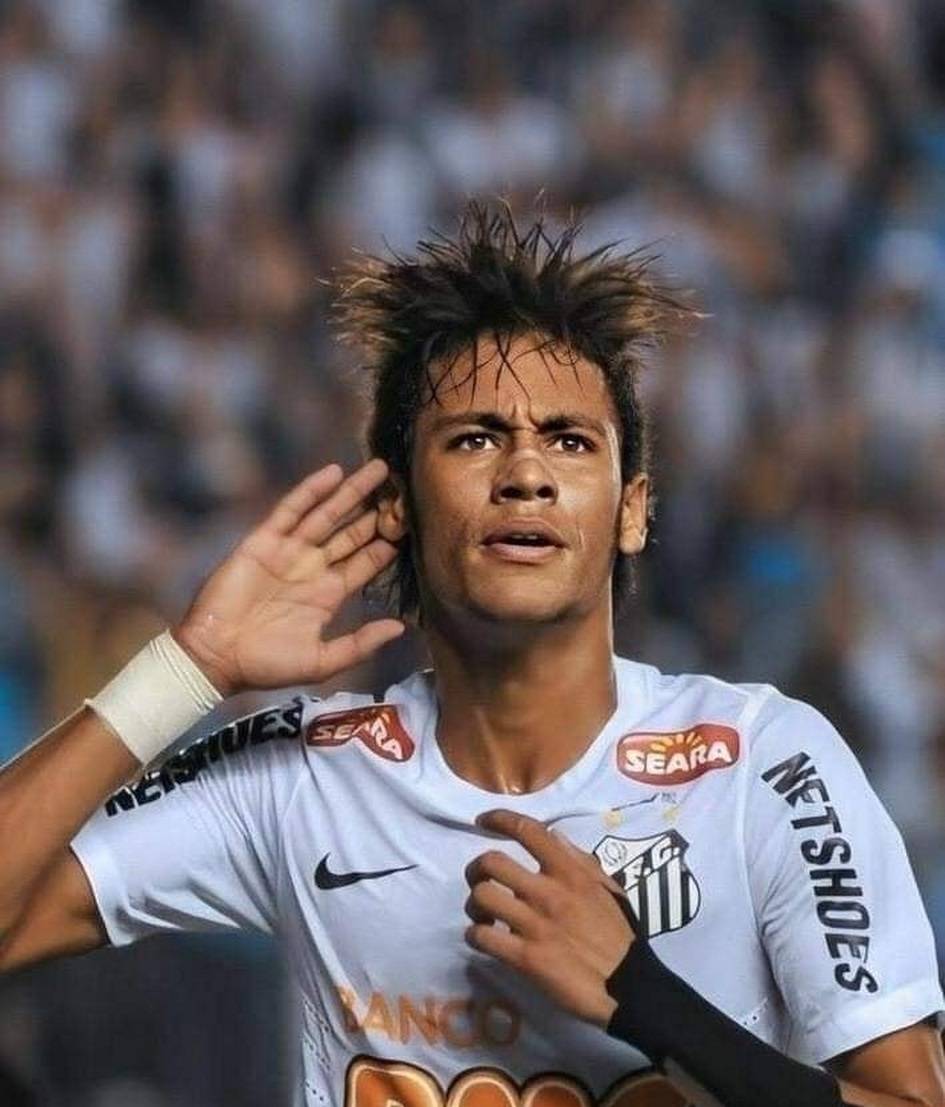 内马尔重返赛场，重返赛场首场状态出色，公牛观众沸腾！观众掌声雷动的简单介绍-开云登录